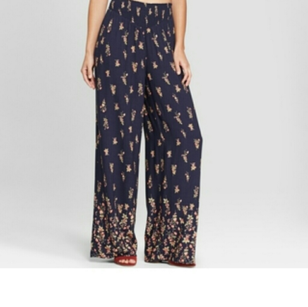 Xhilaration pants